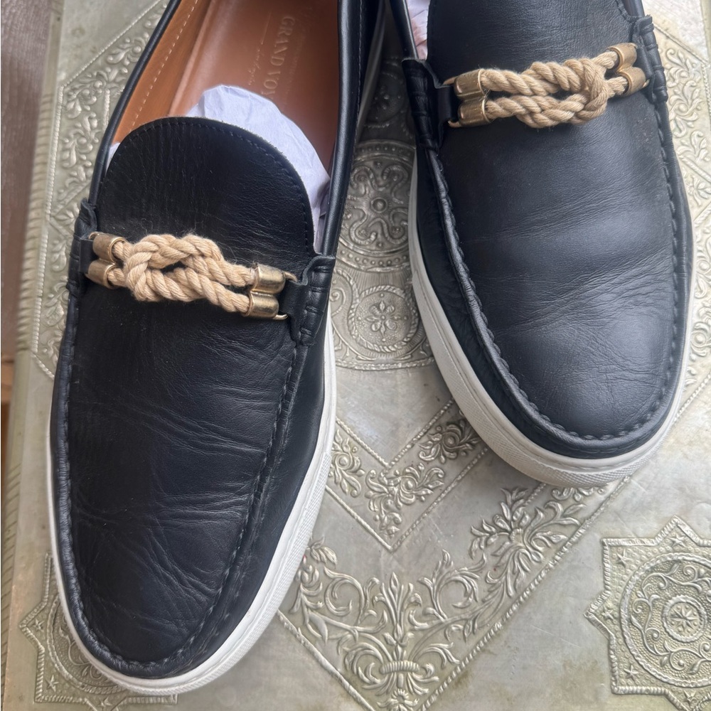 GRAND VOYAGE Handcrafted Black Leather Loafers - Picture 2 of 12